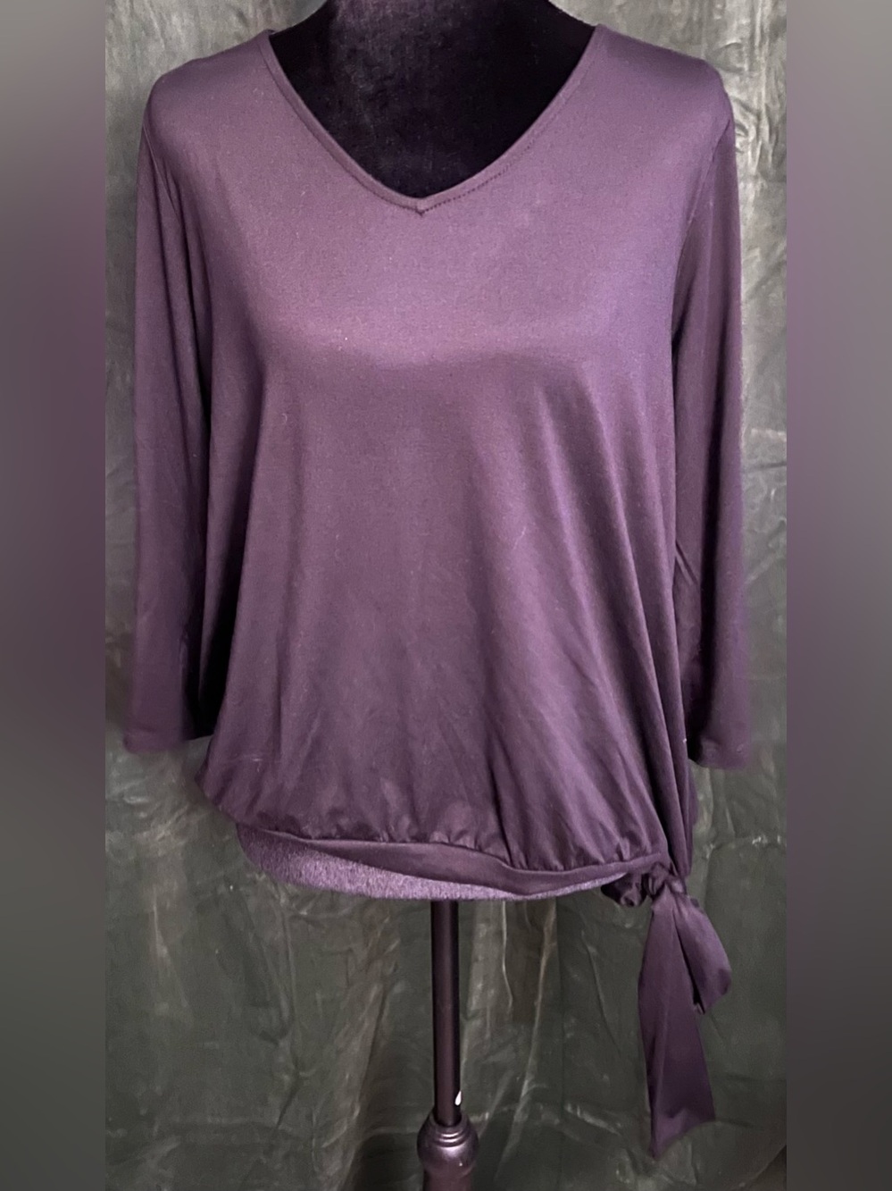 G.I.L.I. Black V-Neck Three-Quarter Sleeve Top with Side Tie